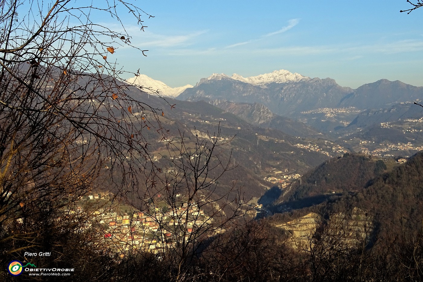 52 Vista verso Ubiale, Zogno, Val Serina, Alben-Suchello..JPG